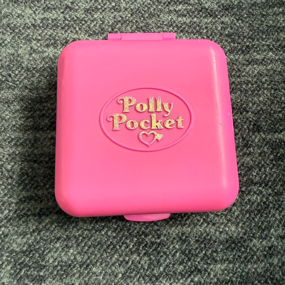 Vintage 1989 Zoo Polly Pocket Pink Compact